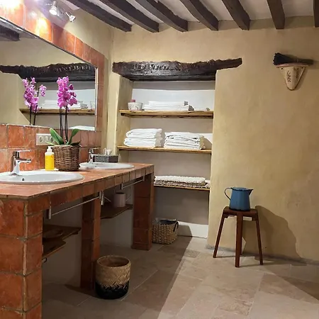 Holiday home Maison De Clotilde